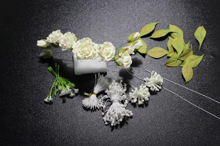 Сделать свадебный гребень с розами