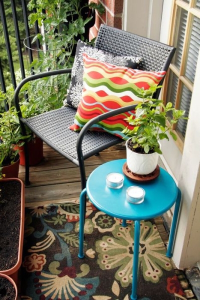 20 очаровательных идей, как стильно украсить балкон
